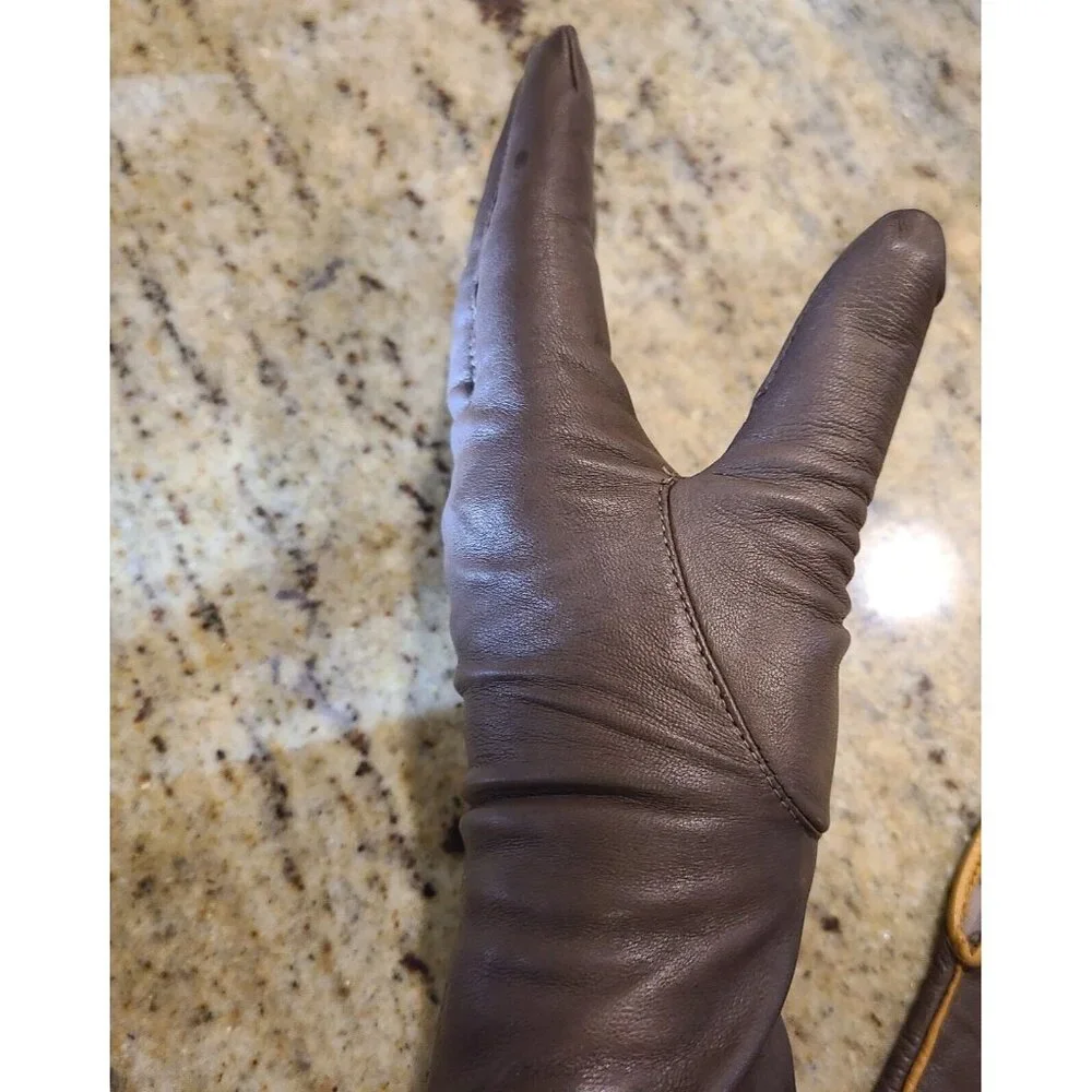 Vintage Size M 7 Gray Soft Leather Lined 8.5
